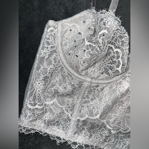 Victoria’s Secret Silver Lace Corset Bustier Underwire 32C Grey gray beaded 32 C - Picture 4 of 9